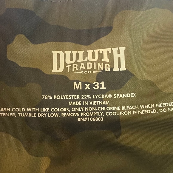 Duluth Trading Co. NoGa Full Length Sculpting Legging Green Camo Sz Med x 31 EUC - Picture 8 of 9